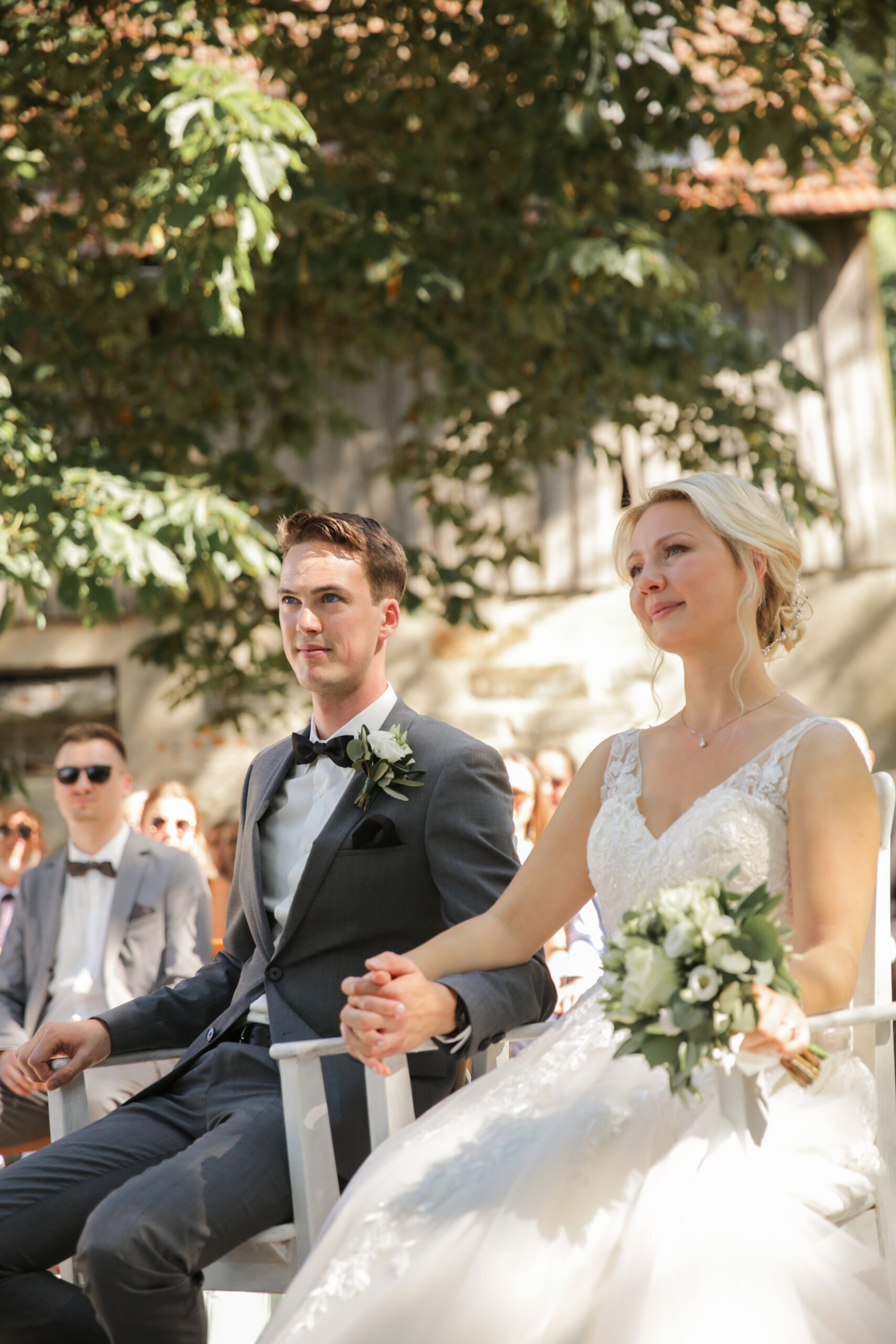 hochzeit-bayern-alpen-brautpaar Romantisches Brautpaar in den bayerischen Alpen bei Sonnenuntergang